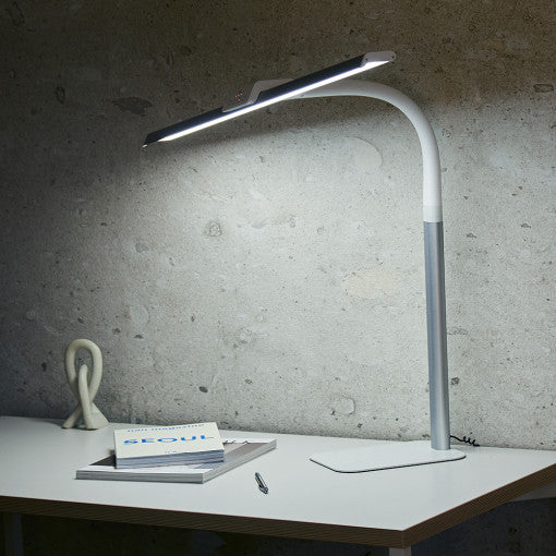 Broadwing K Base LED Wide Stand LSP-9000 Desk Lamp